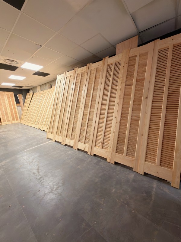 Fabrication de volets persiennes sur mesure