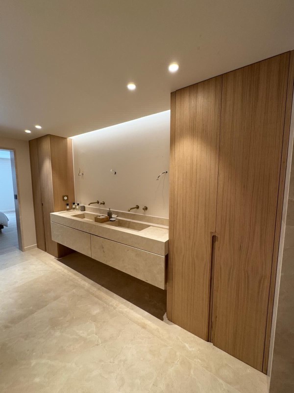 Meubles de salle de bain sur-mesure