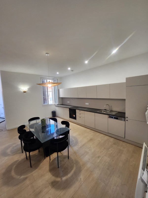 Cuisine sur-mesure haut de gamme  Vitrolles